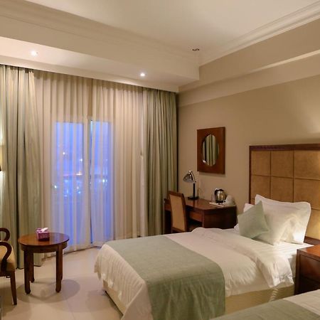 Muscat Inn Hotel Экстерьер фото